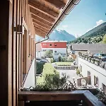 Haus Bacher Apartament *