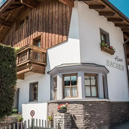 Haus Bacher Апартаменты